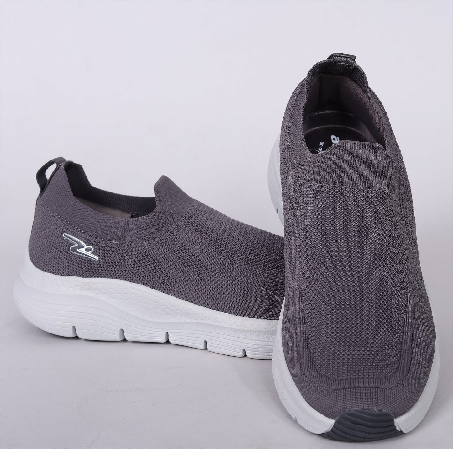 Adrun Dark Grey  Sport Shoes
