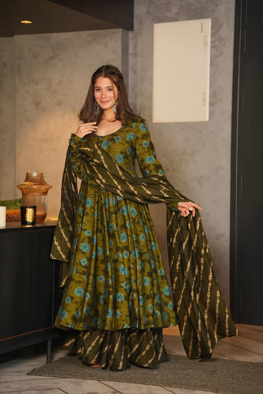 Deep Green Color Glamorous Fancy And Elegant partywear Kurta Set For Women